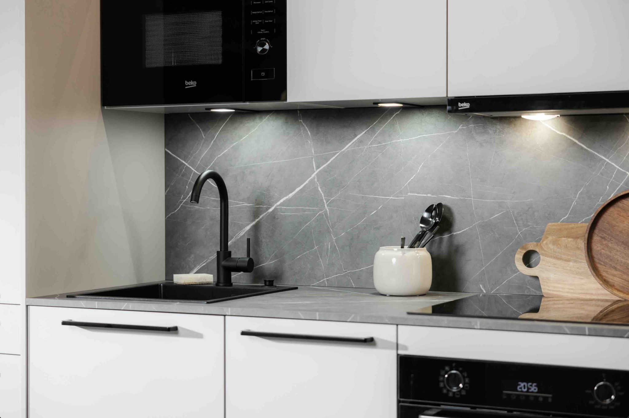 DAN First linija kuhinja