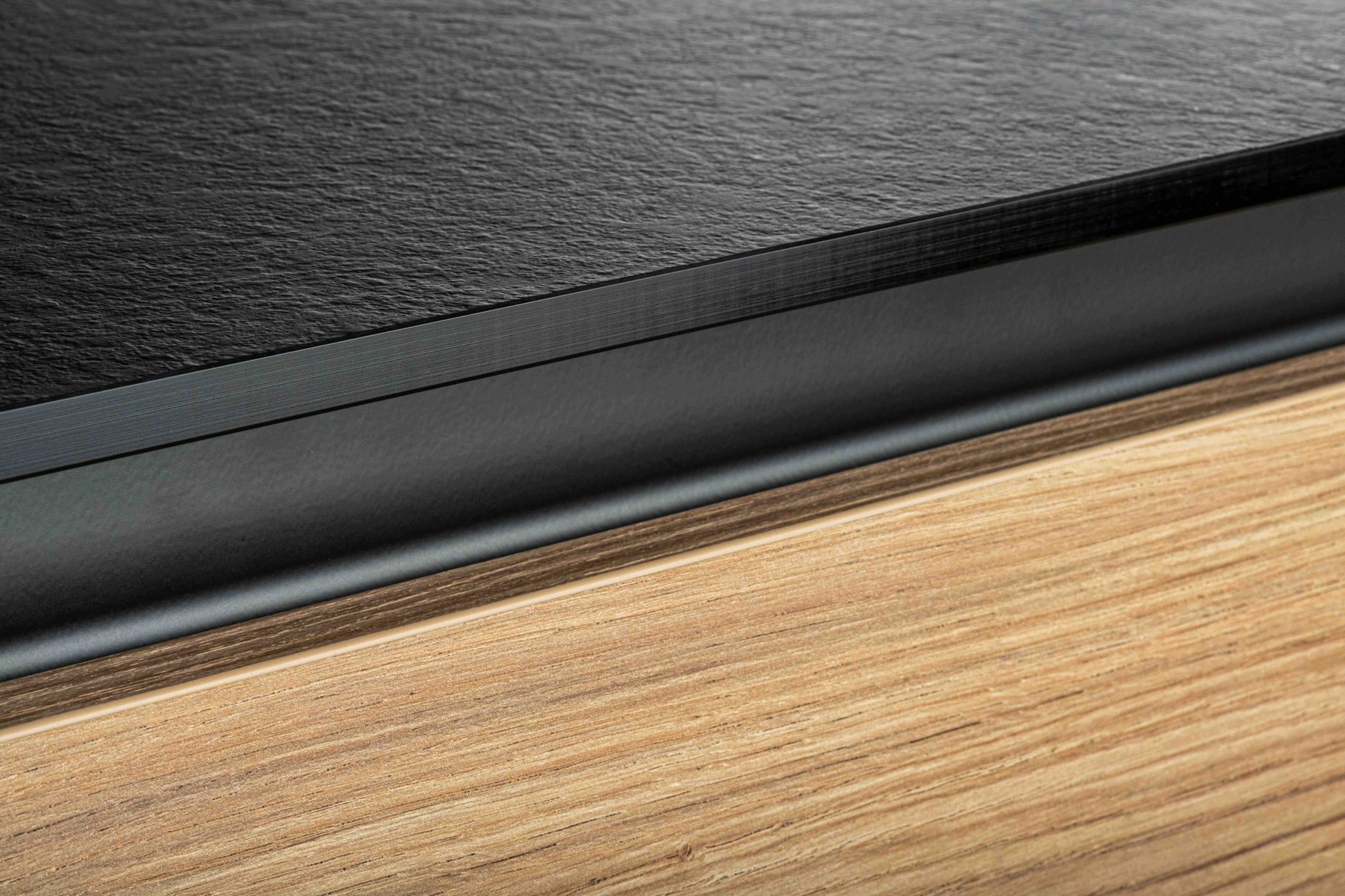 Kuhinjska ručka, kompaktna ploča od nordijskog hrasta, crna